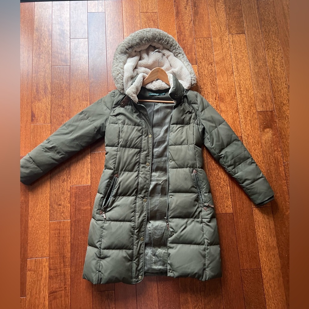 Ralph Lauren Women's Faux-Fur-Trim Hooded Puffer Coat, XS, great condition